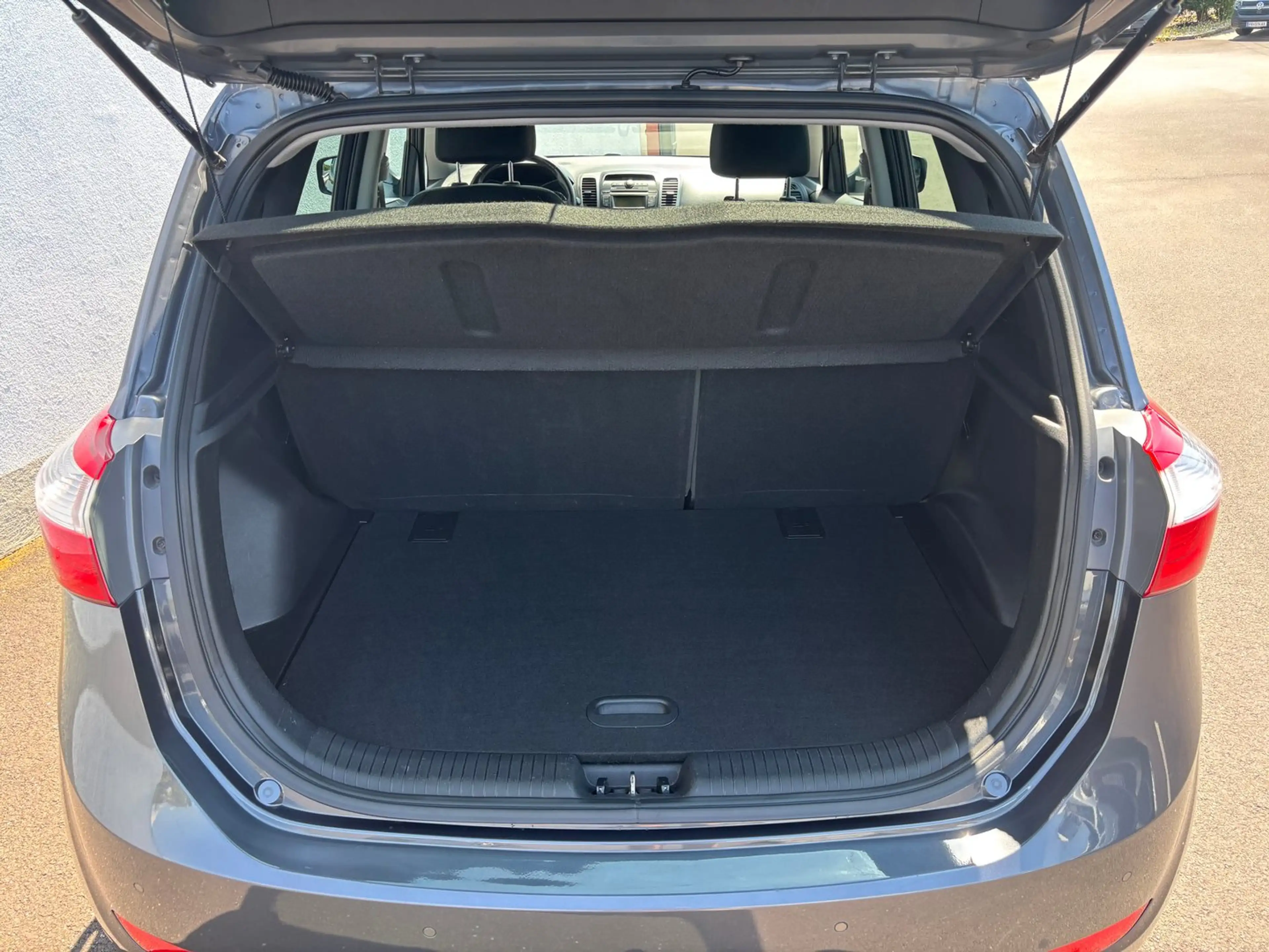 Hyundai iX20 LEVEL 3 — photo 12