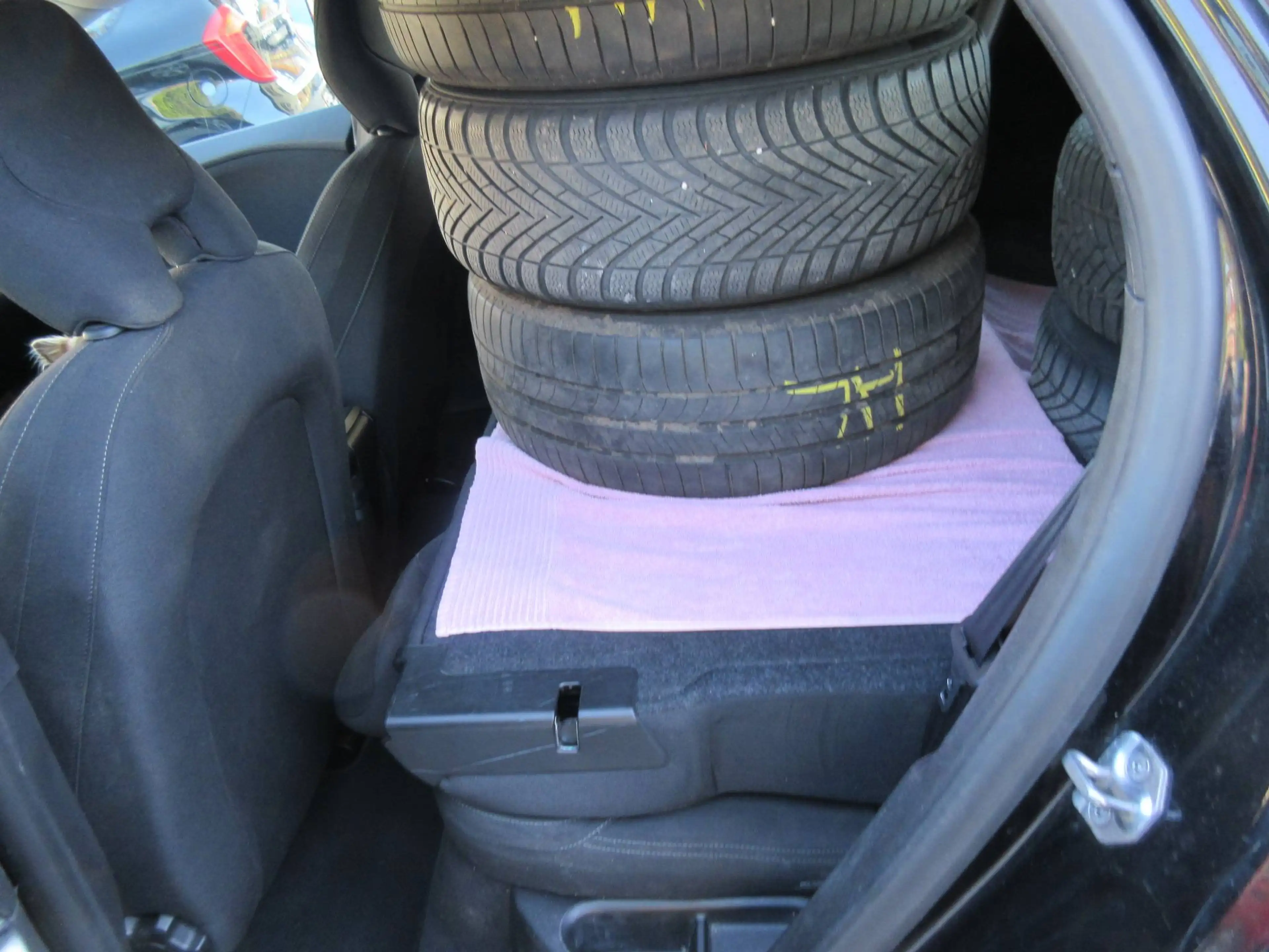 Volvo V40 You! Topp Ausstattung Euro - 5 — photo 9
