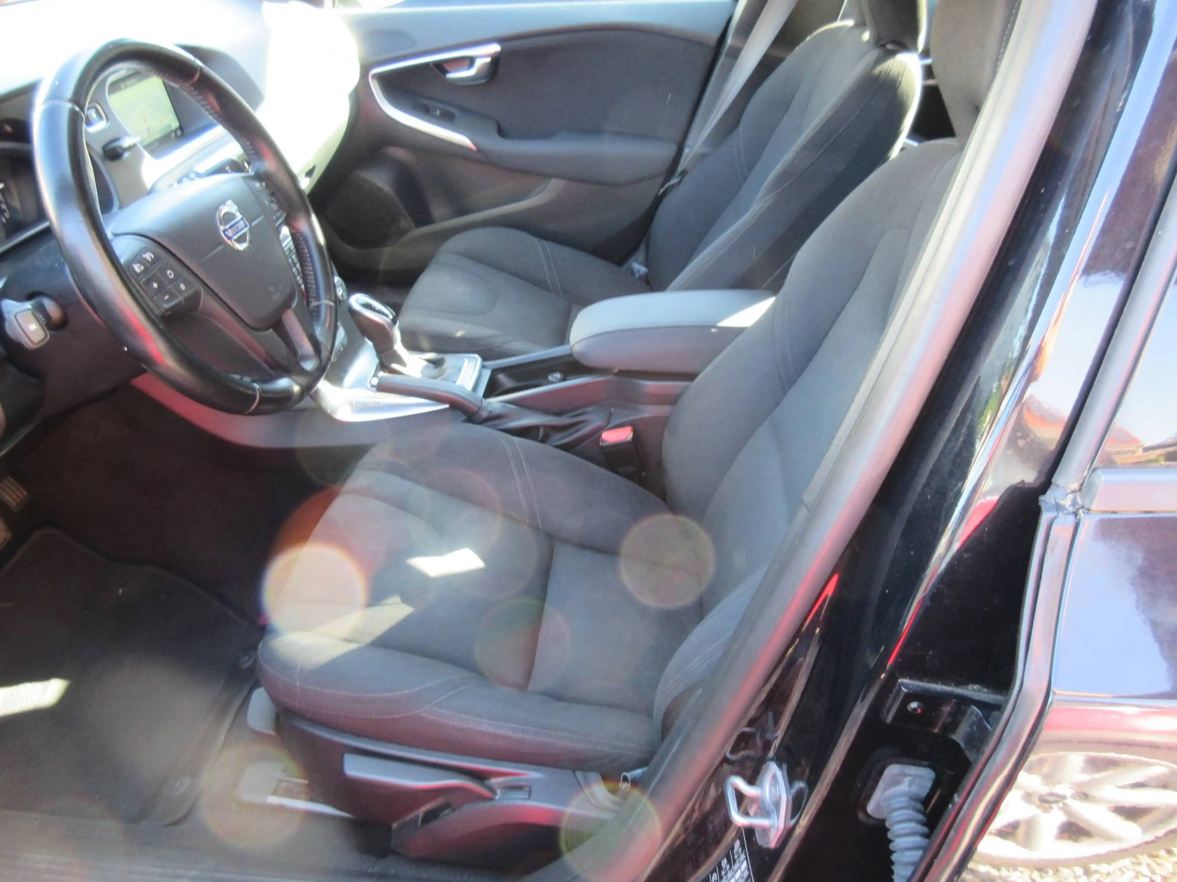 Volvo V40 You! Topp Ausstattung Euro - 5 — photo 15