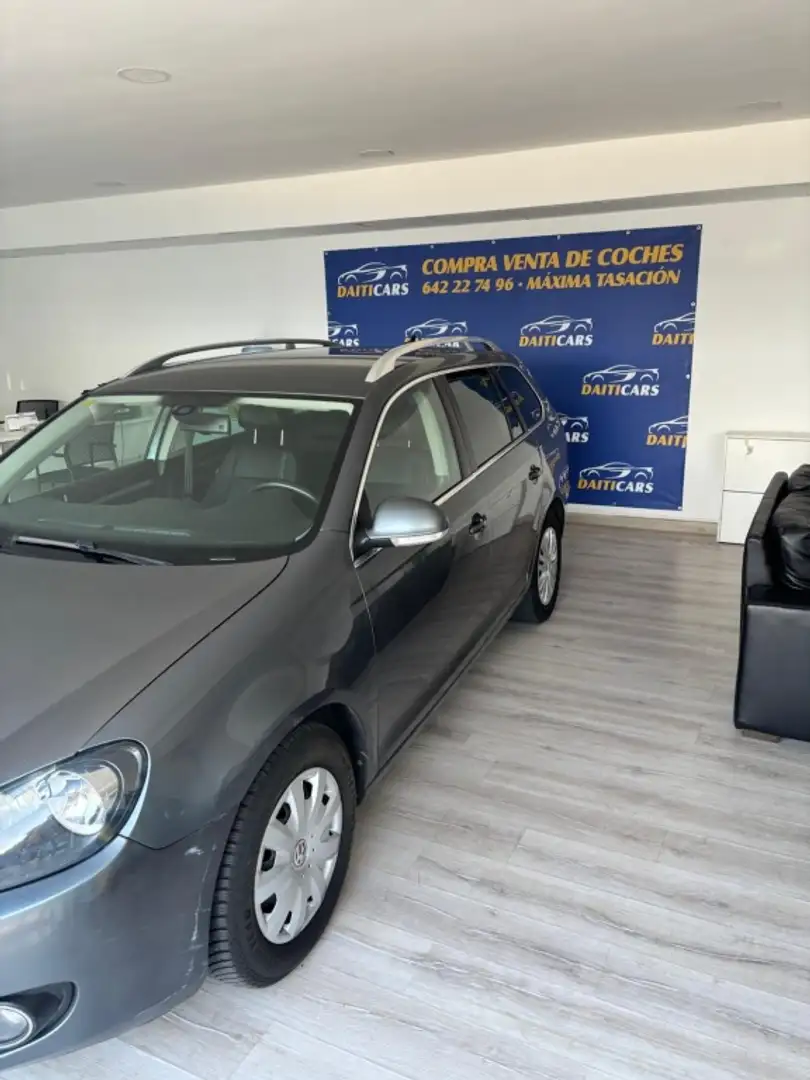 Volkswagen Golf 1.6TDI CR Advance 90 Verde - 2