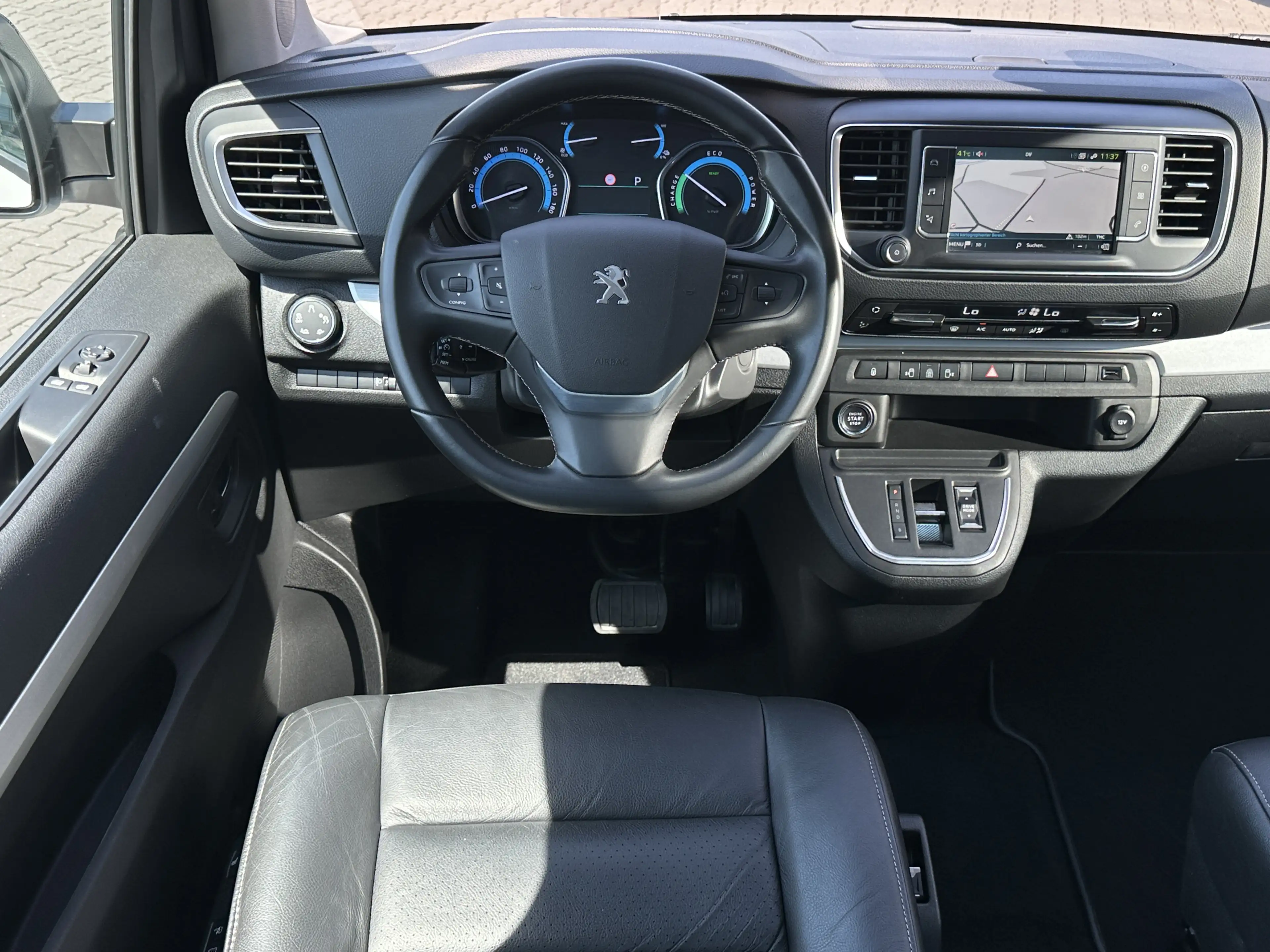 Peugeot Traveller Allure L3 LED HUD PANO CAM 8Sitz 75KWh — photo 18