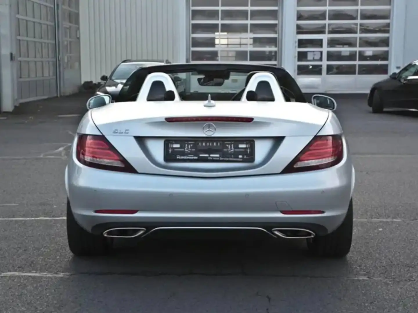 Mercedes-Benz SLC 300 SLC 300 9G-TRONIC Final Ed. NAVI LED Sport-Paket Silber - 2