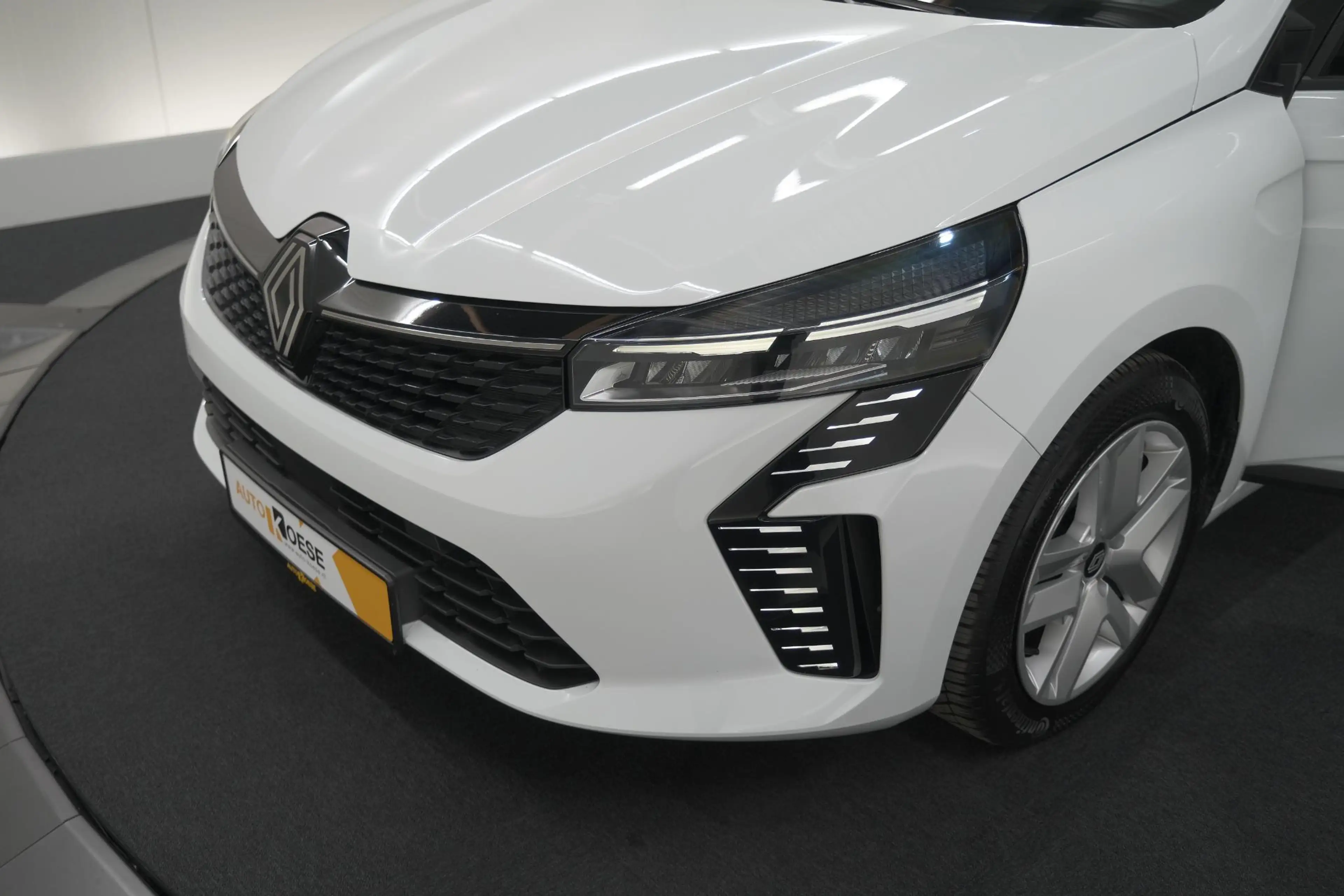 Renault Clio 1.6 E-Tech Full Hybrid 145 Evolution | Apple Carpl — photo 13