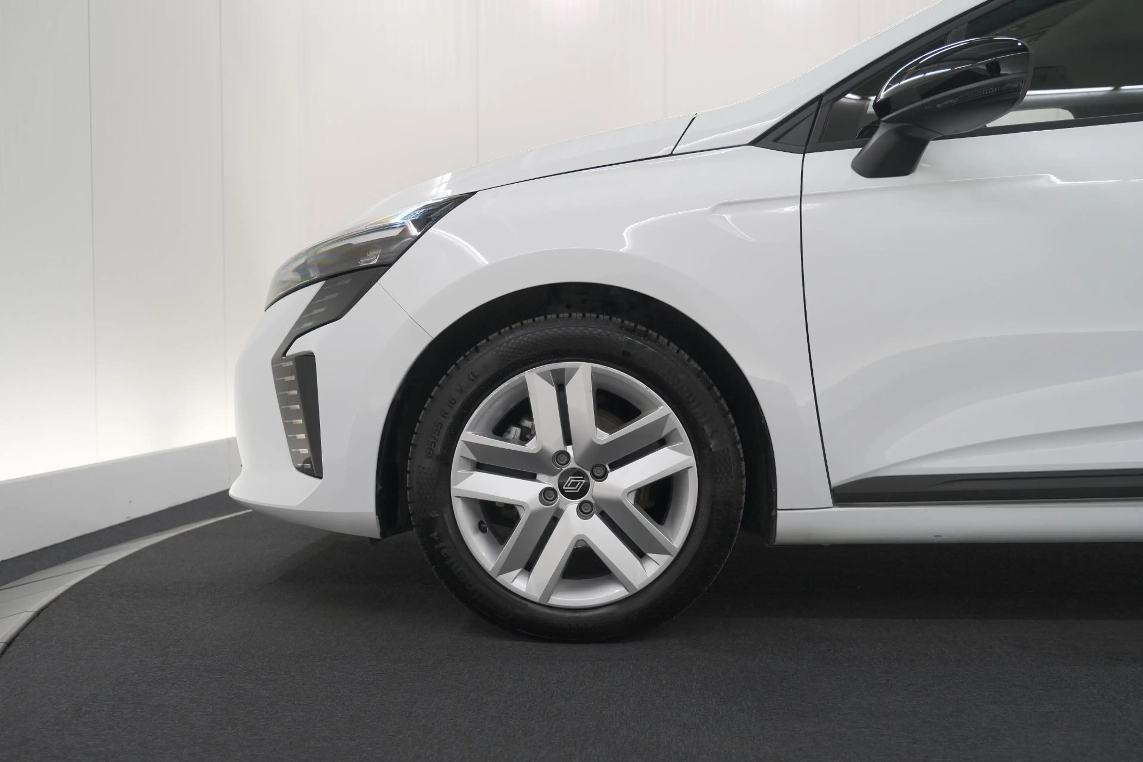 Renault Clio 1.6 E-Tech Full Hybrid 145 Evolution | Apple Carpl — photo 14