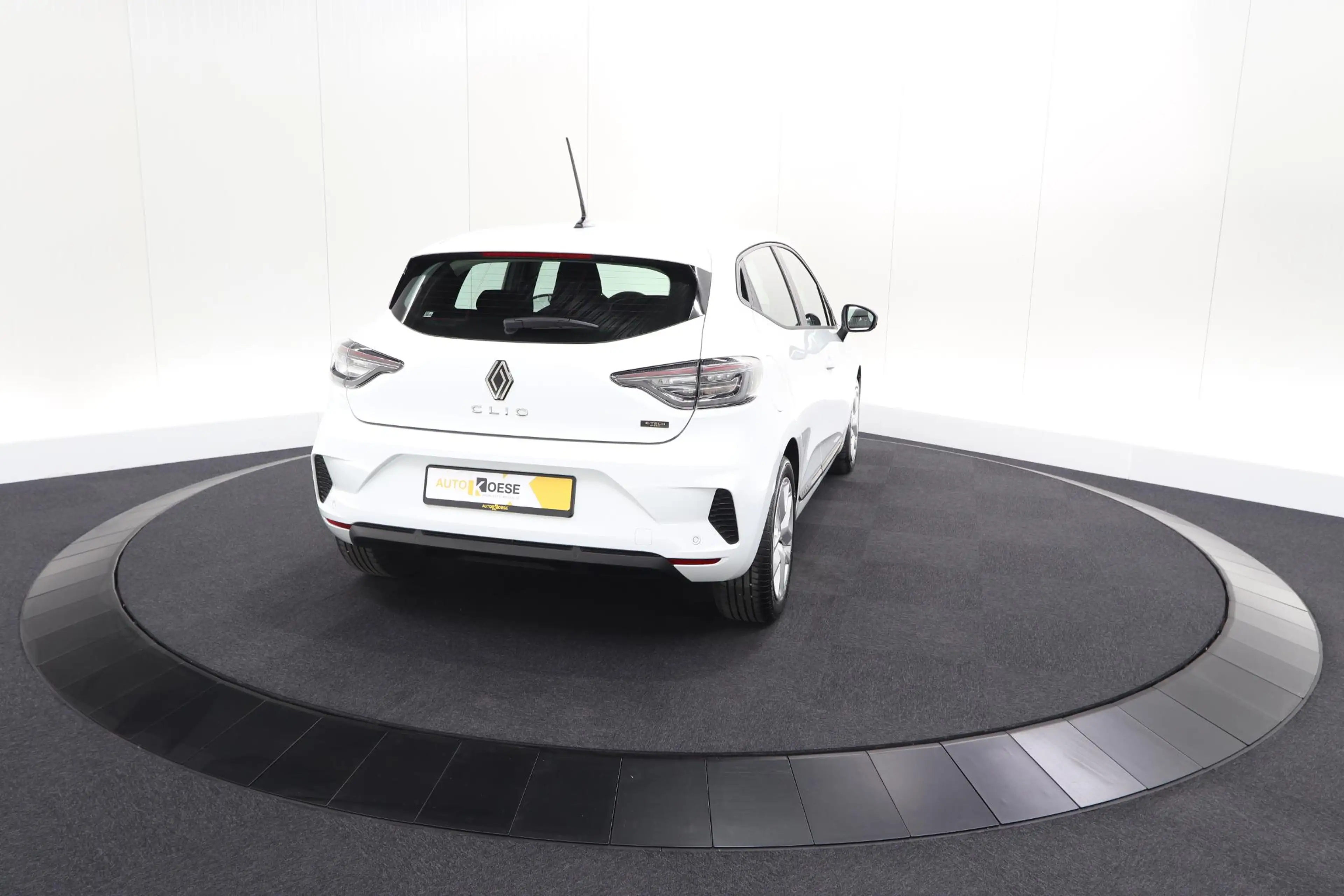Renault Clio 1.6 E-Tech Full Hybrid 145 Evolution | Apple Carpl — photo 10