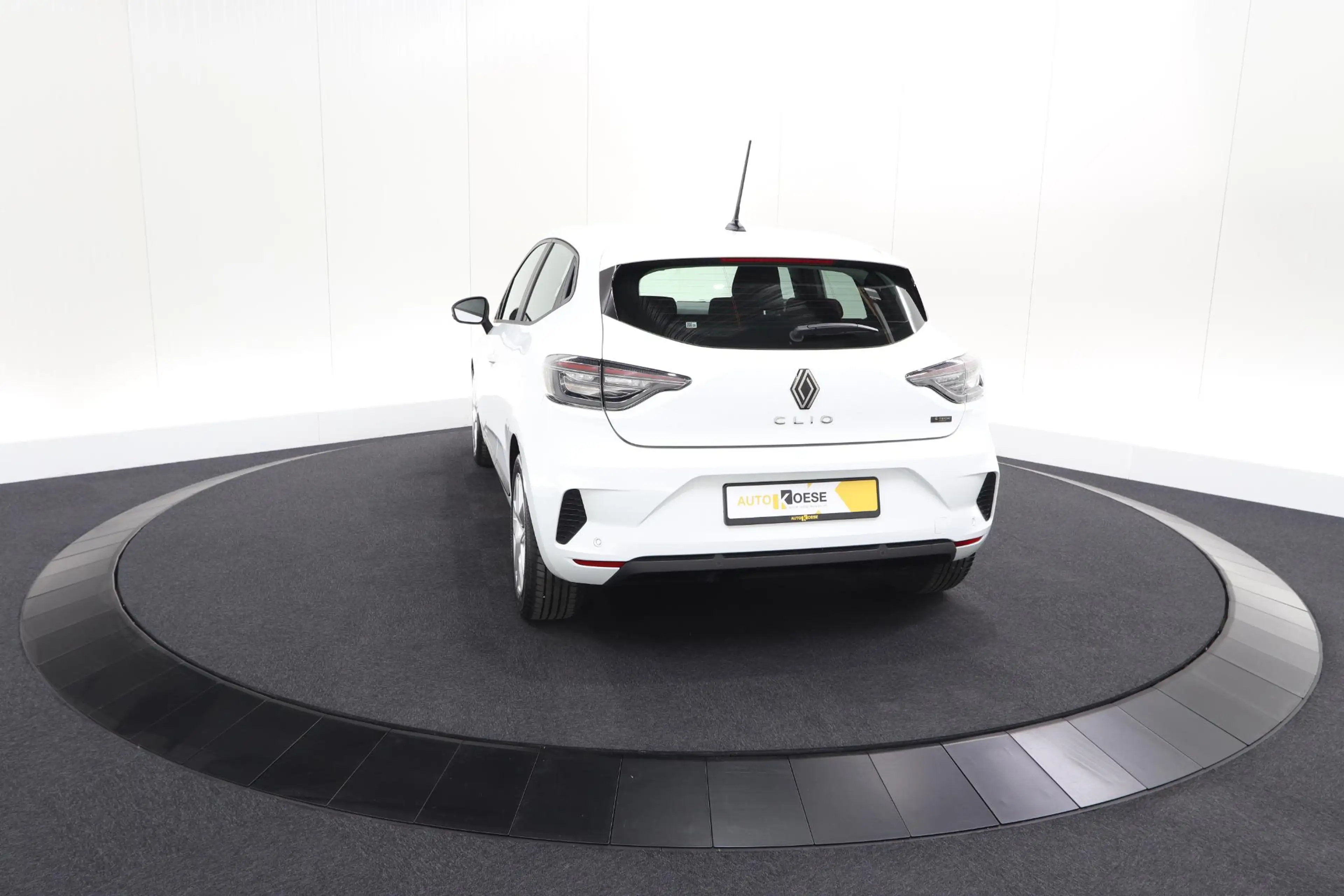 Renault Clio 1.6 E-Tech Full Hybrid 145 Evolution | Apple Carpl — photo 11