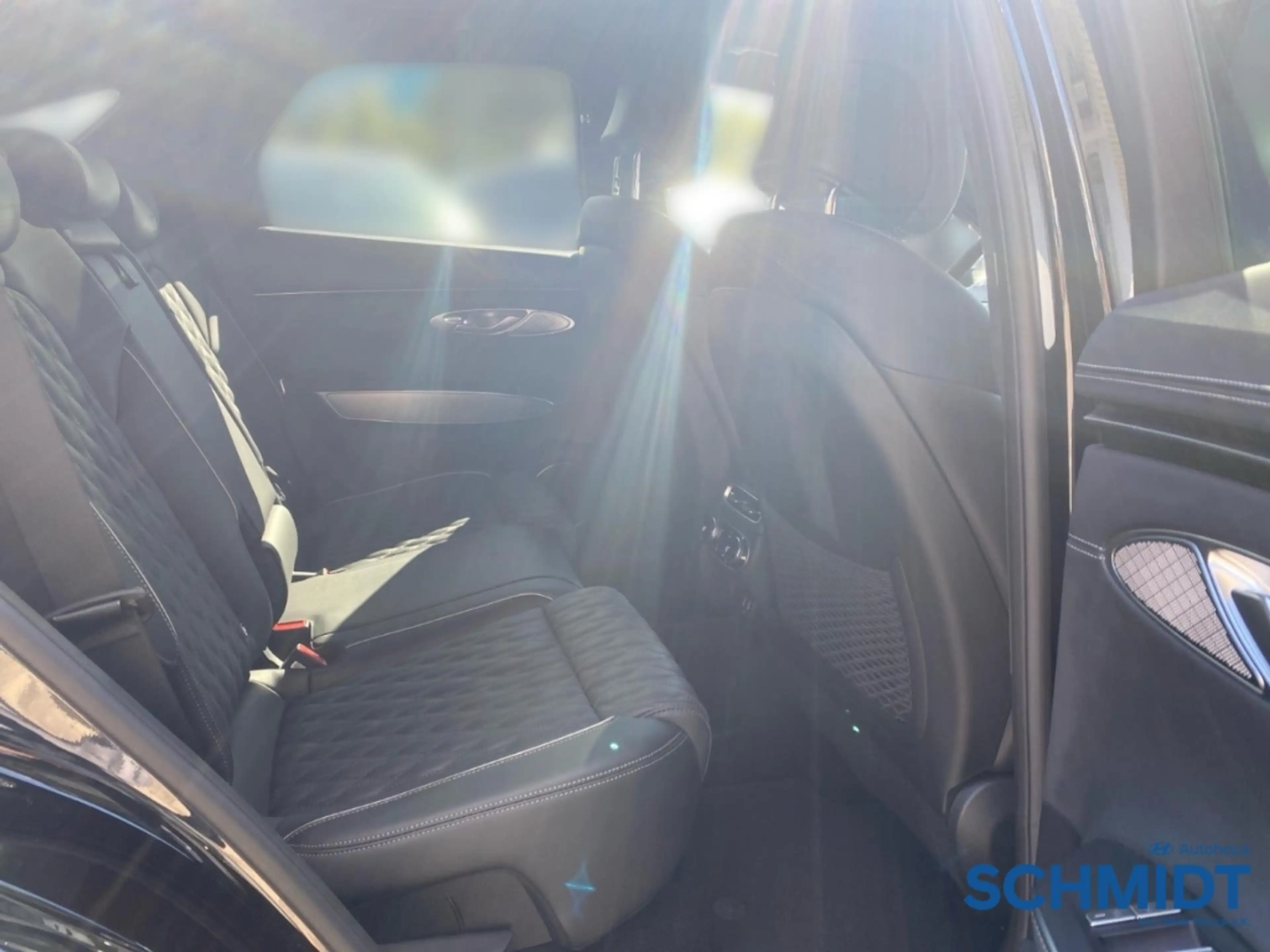 Genesis GV70 Sport 4WD 2.2 Diesel  El. Panodach Memory Sitze LE — photo 13