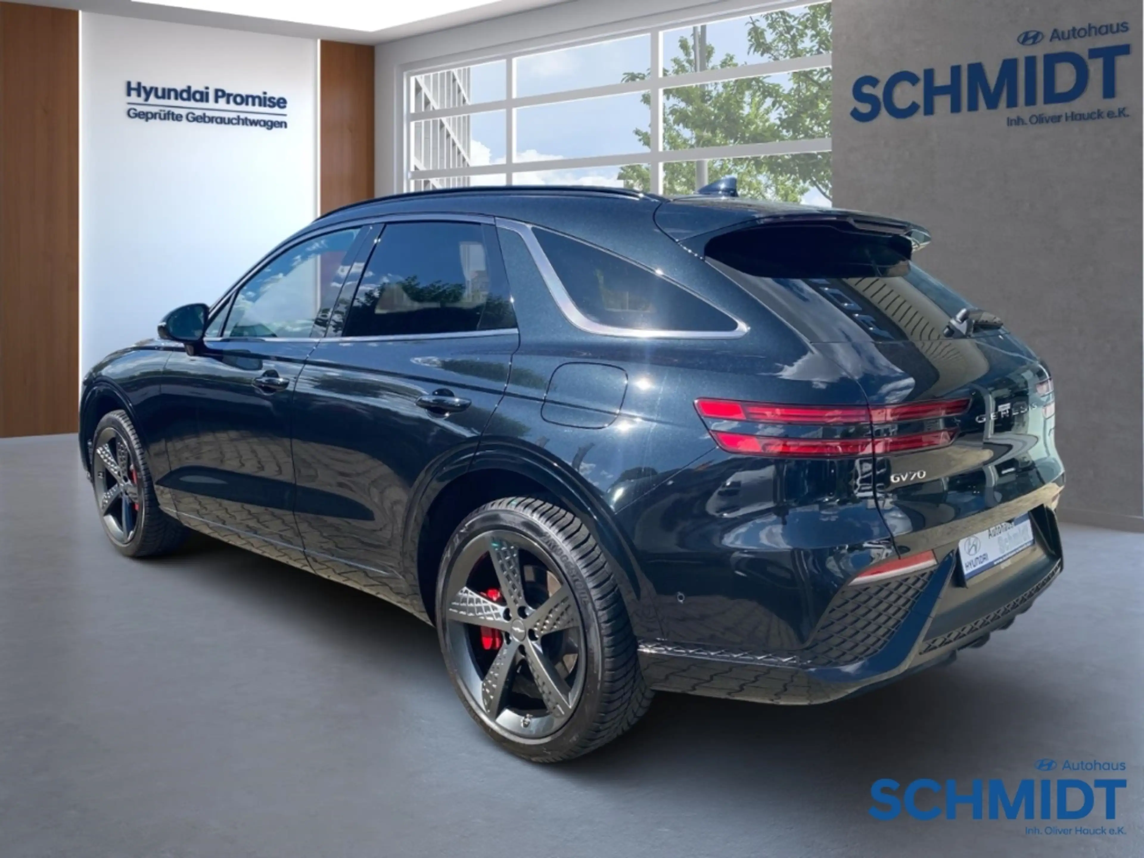 Genesis GV70 Sport 4WD 2.2 Diesel  El. Panodach Memory Sitze LE — photo 4