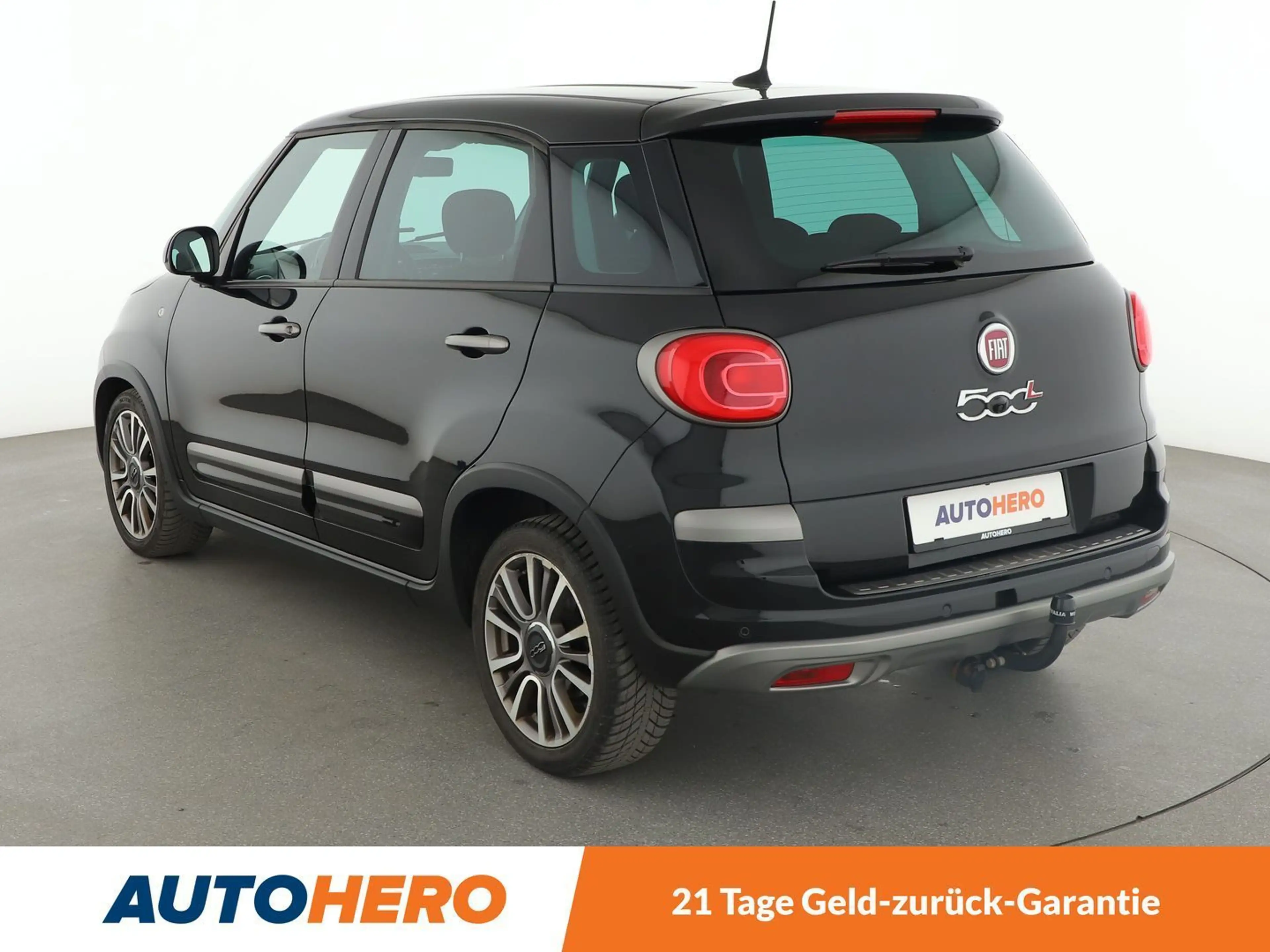 Fiat 500L 1.4 Turbo Cross*TEMPO*PDC*AHK*ALU*LIM*DAB* — photo 4