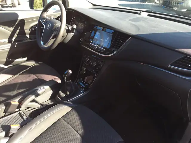 Opel Mokka X view 8