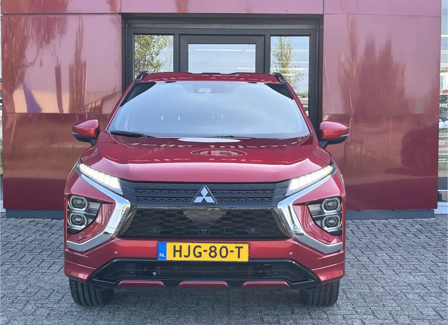 Mitsubishi Eclipse Cross 2.4 PHEV Plug-in Hybrid | Leer | Stoelverwarming Rood - 2