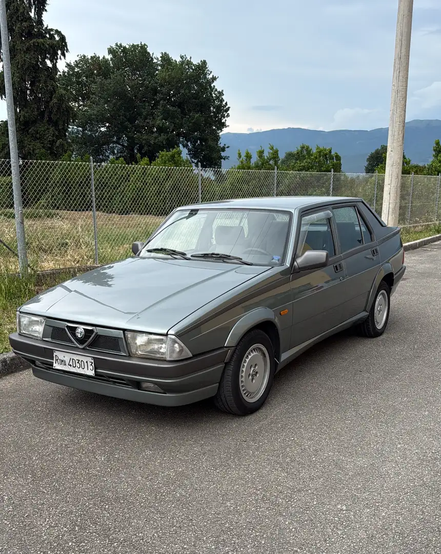 Alfa Romeo 75 2.0i ts - 1