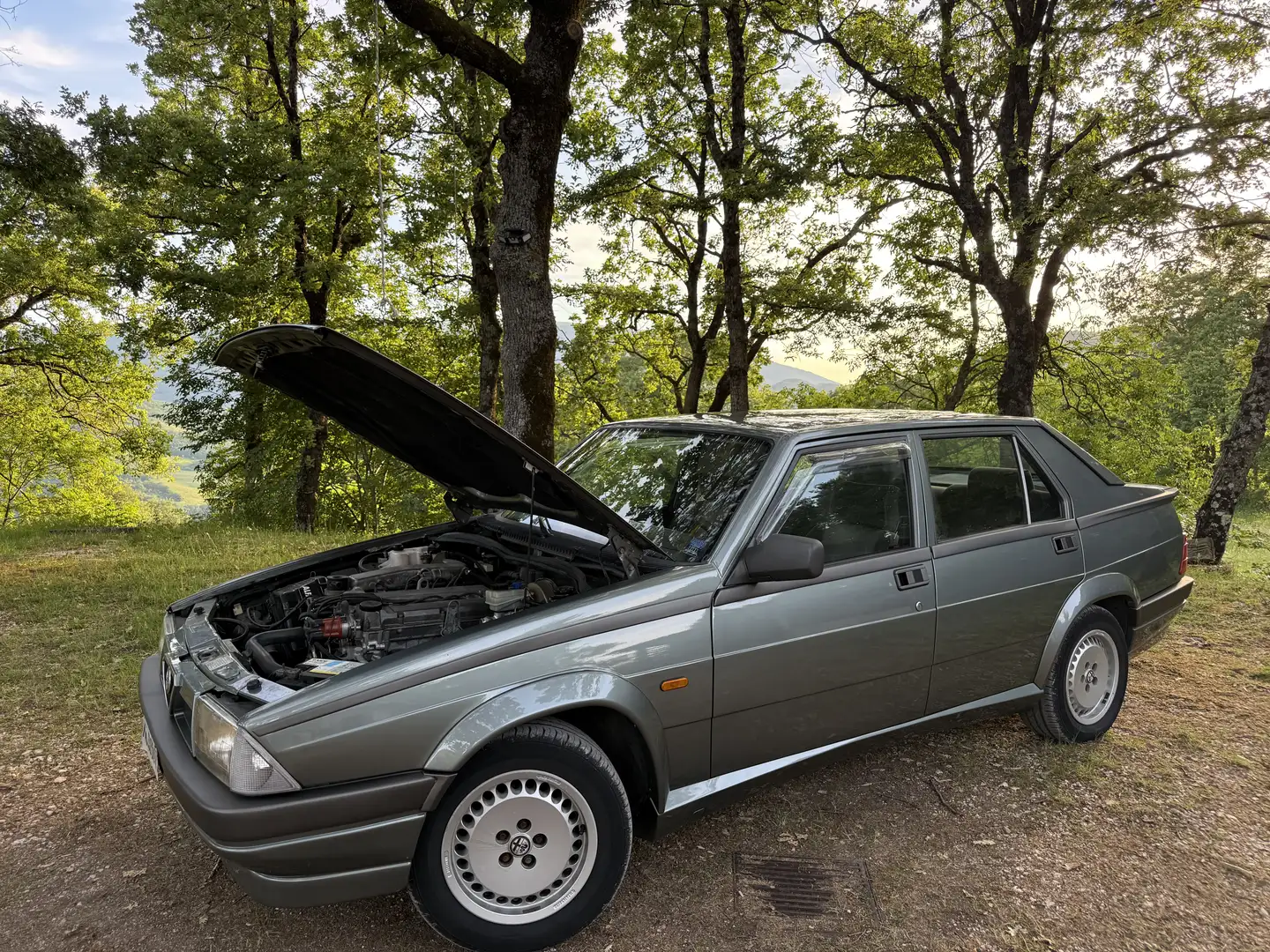 Alfa Romeo 75 2.0i ts - 2
