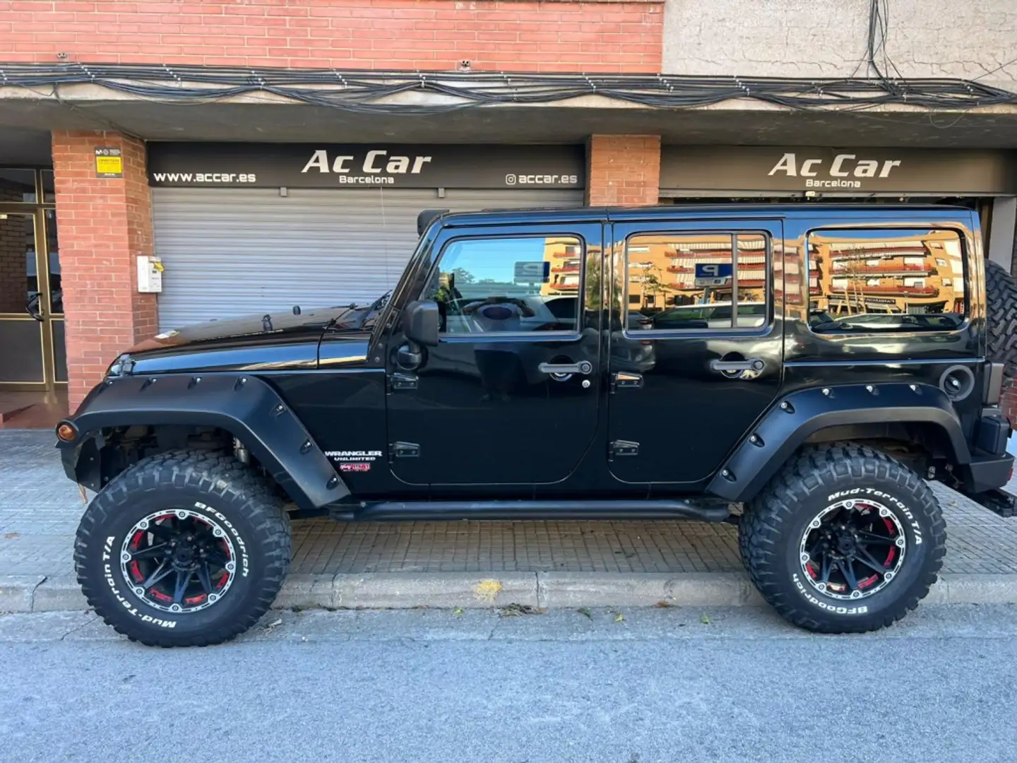 Jeep Wrangler Unlimited 2.8CRD Sahara Aut. Negro - 1