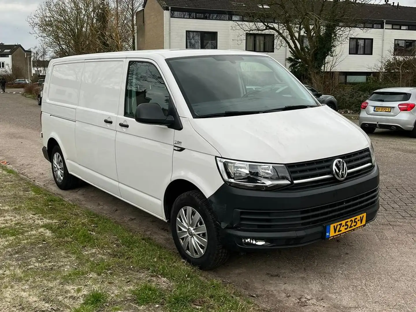 Volkswagen Transporter Transporter 2.0 TDI L2H1 DC Hi. Wit - 2