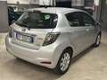 Toyota Yaris Yaris III 2011 5p 1.5h Lounge+ Zilver - thumbnail 5