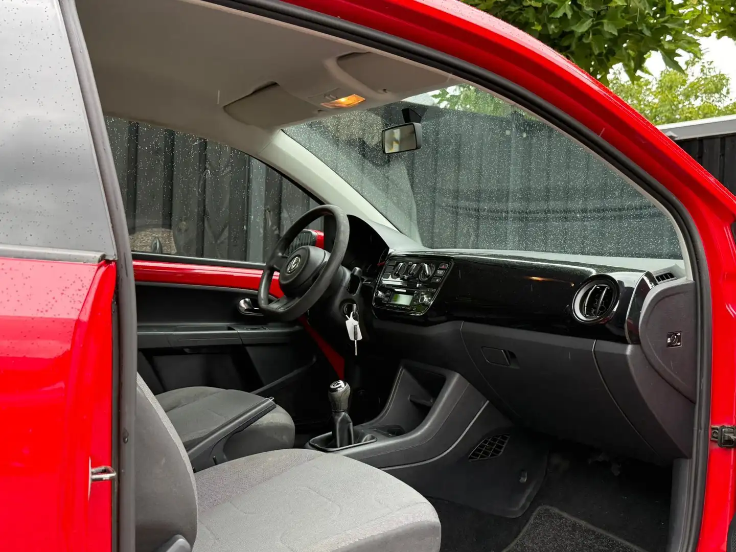 Volkswagen up! 1.0 high up! Rouge - 2