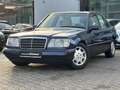 Mercedes-Benz E 220 SCHIEBEDACH*KLIMA*SITZHEIZUNG*AUTOMATIK Blau - thumbnail 1
