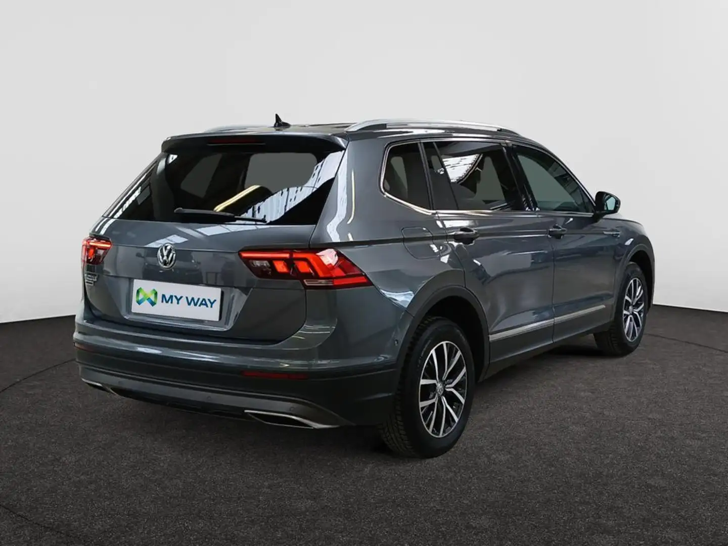 Volkswagen Tiguan Allspace Comfortline 2.0 TDI SCR 110 kW (150 ch) 6 vitesses Gris - 2