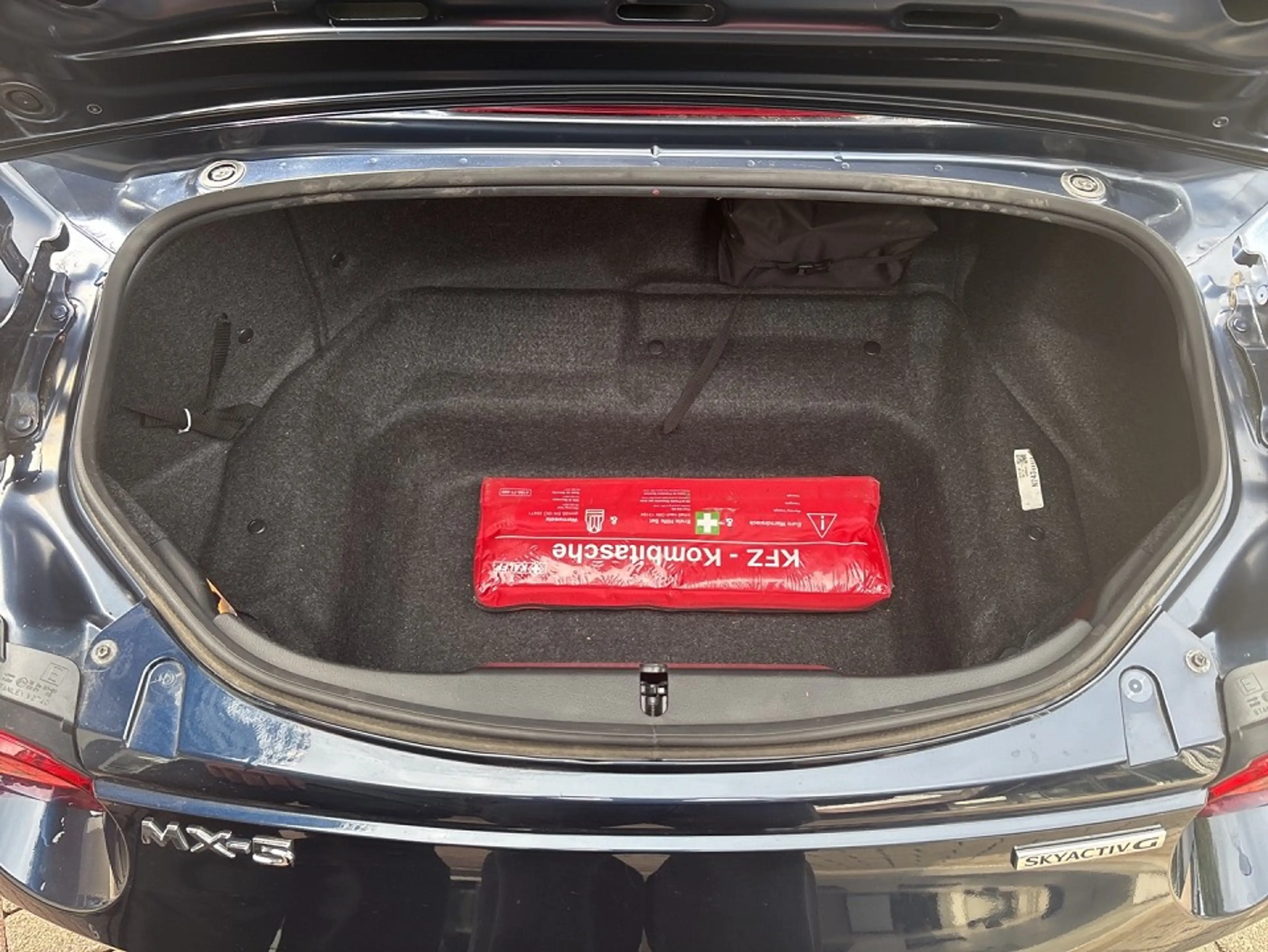Mazda MX-5 SKYACTIV-G 184 RWD 6MT KINENBI — photo 8