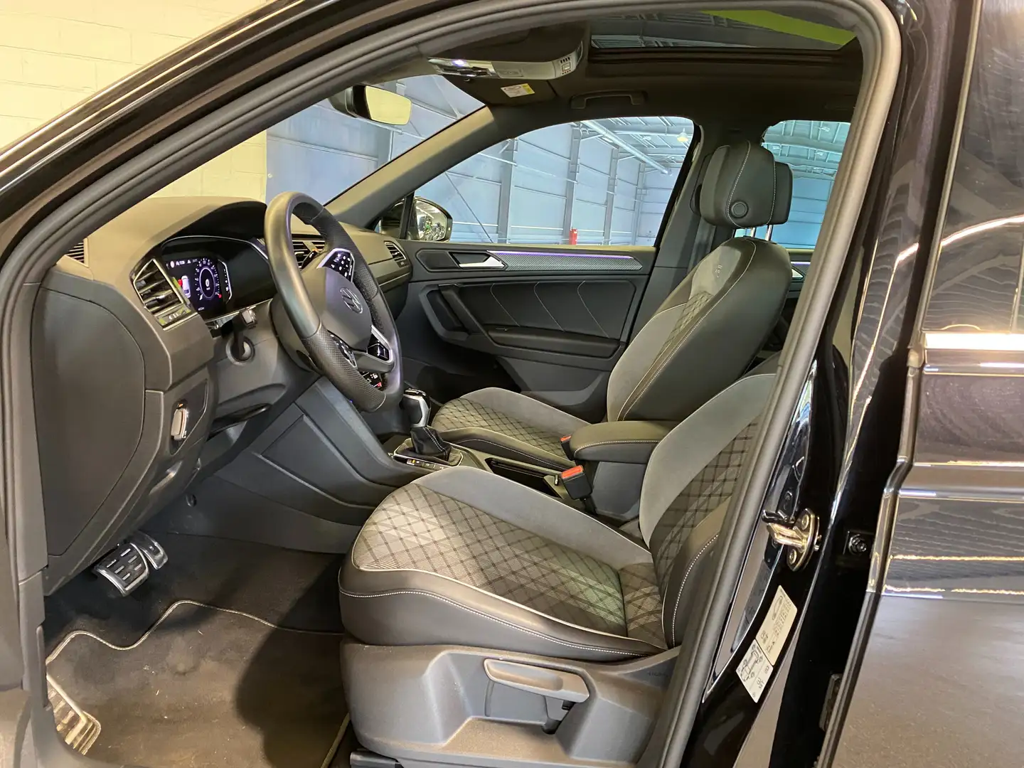 Volkswagen Tiguan Tiguan 1.4 eHybrid  R-Line / Panodak / 20" - 2
