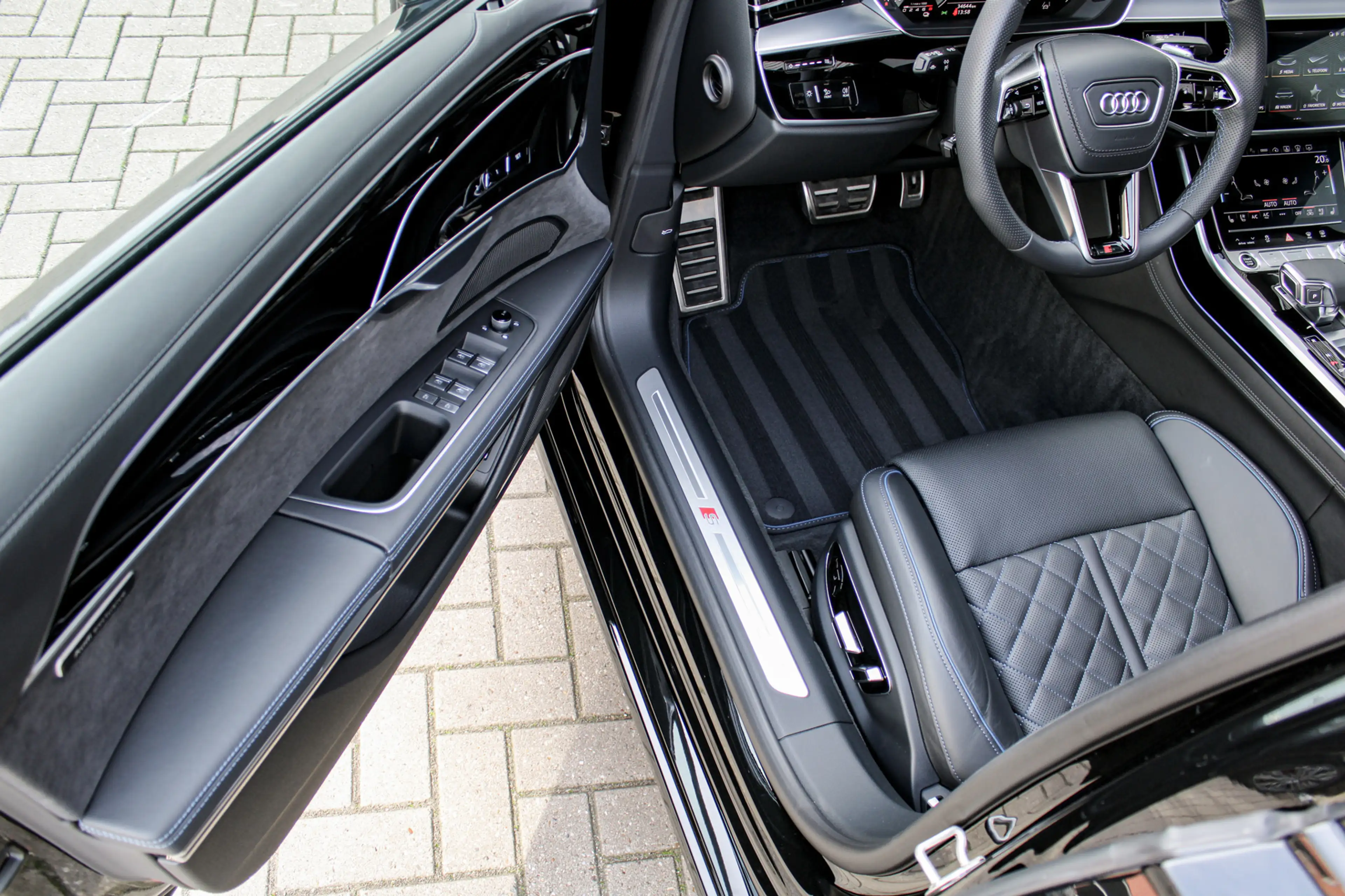 Audi A8 60 TFSI e quattro | Audi Exclusive | B&O | 4-wiel — photo 7