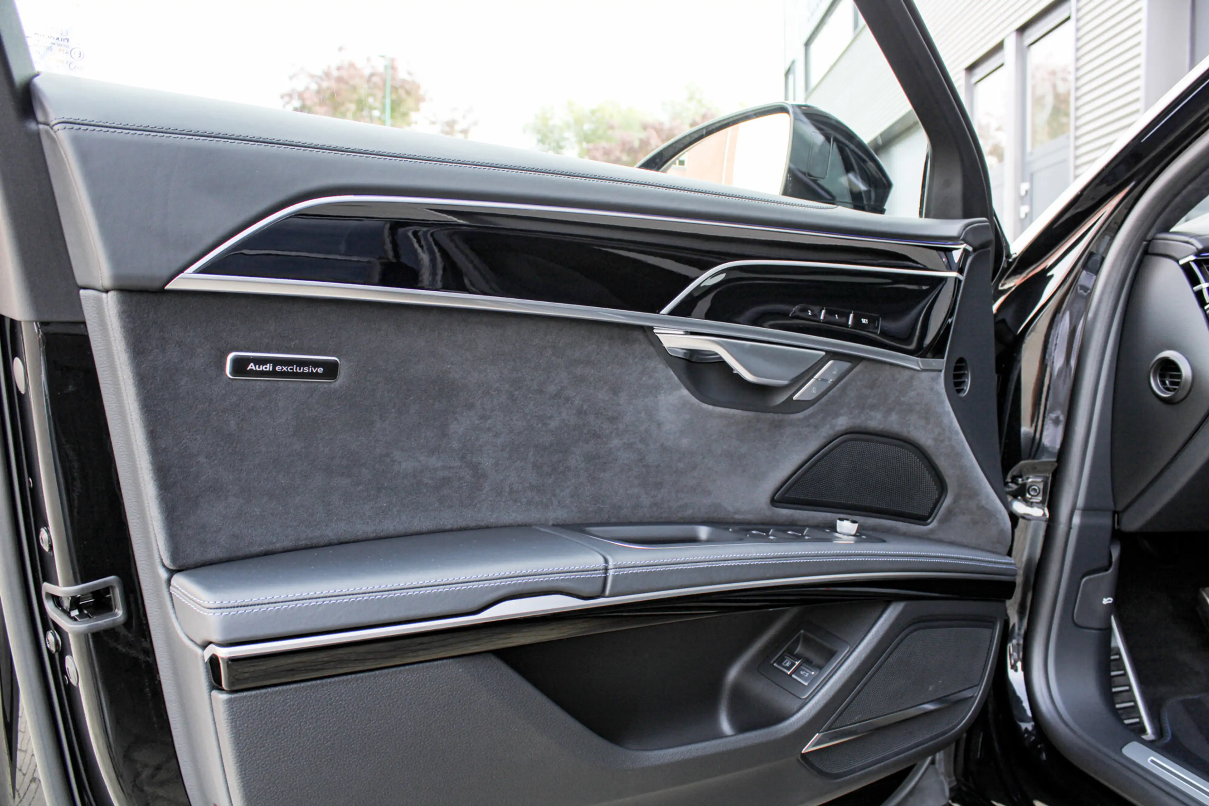 Audi A8 60 TFSI e quattro | Audi Exclusive | B&O | 4-wiel — photo 44