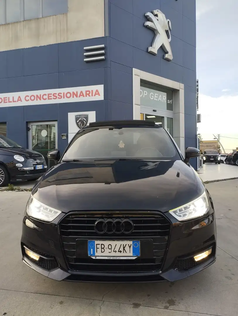Audi A1 A1 Sportback S-line 1.6 tdi s-tronic Noir - 2