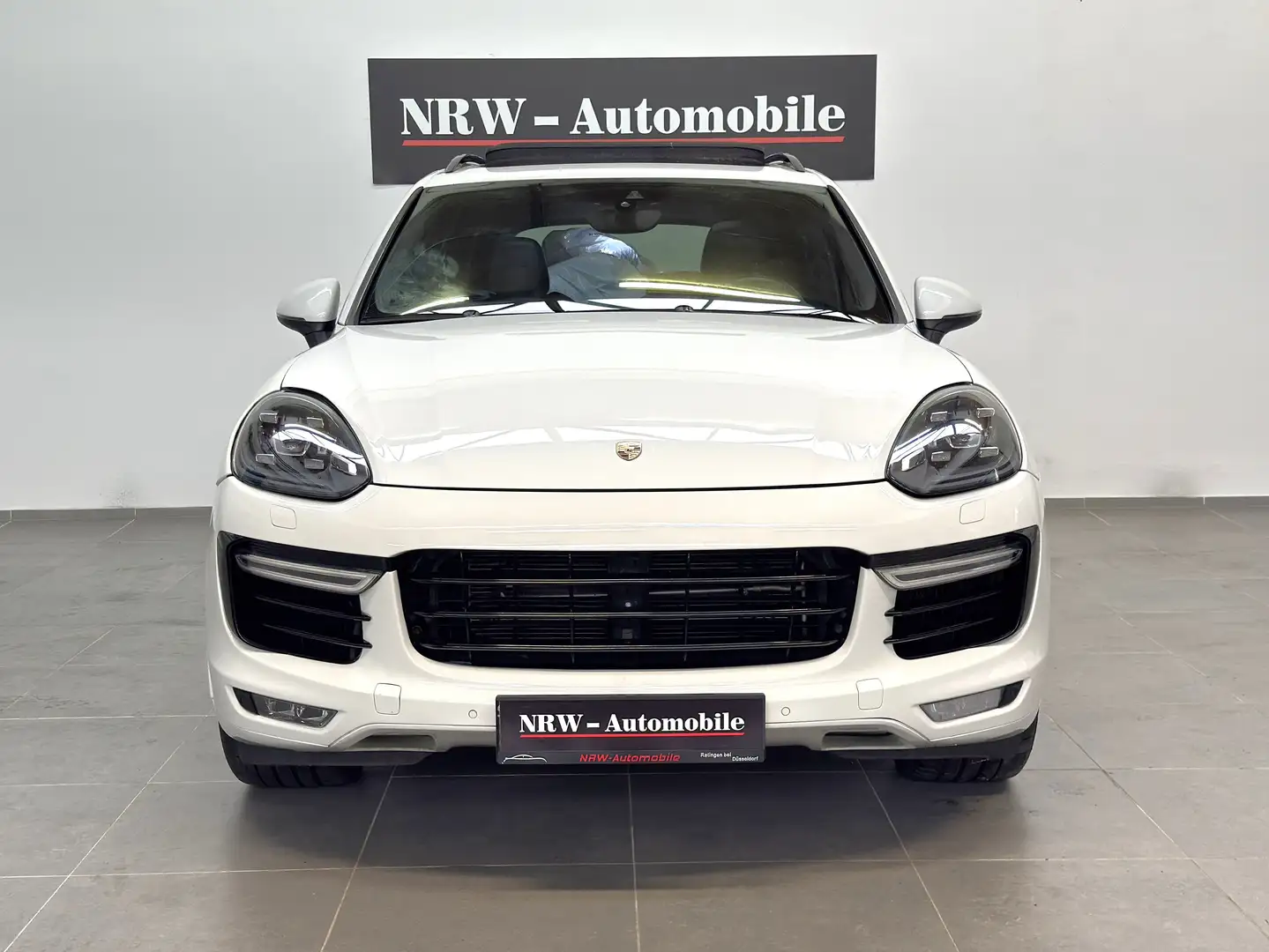 Porsche Cayenne Porsche Cayenne GTS*BOSE*PANORAMA*FULL* Weiß - 2