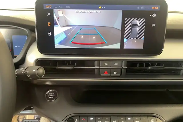 Jeep Avenger view 19
