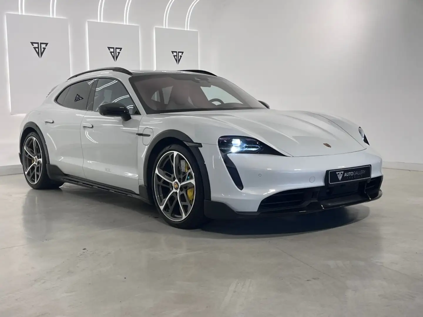 Porsche Taycan Turbo S Cross Turismo Blanco - 2