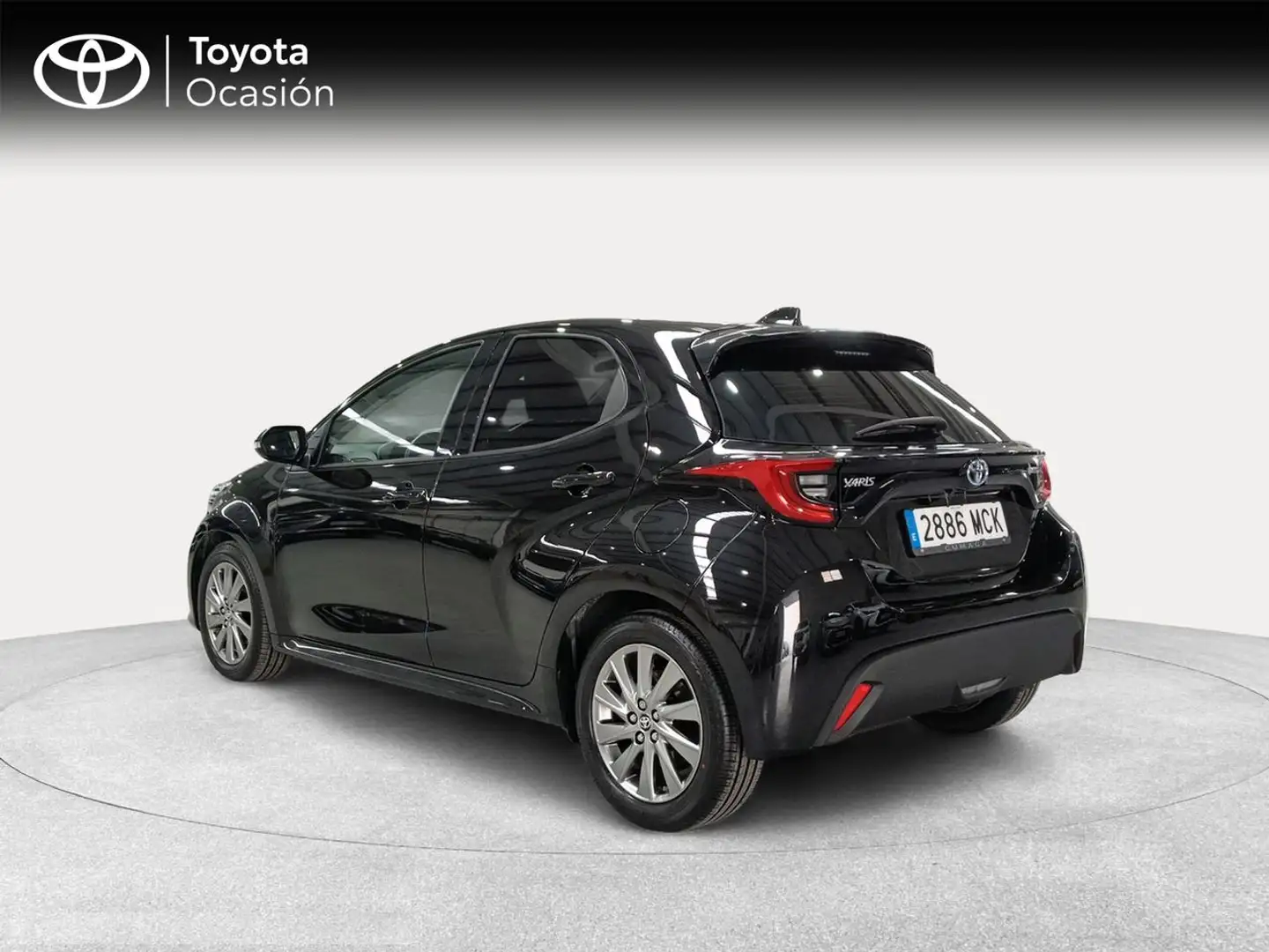 Toyota Yaris 1.5 120H Active Tech Negro - 2