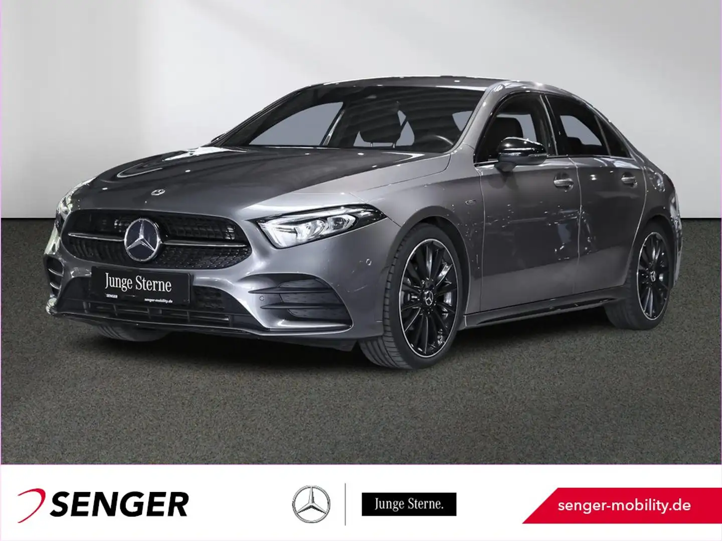 Mercedes-Benz A 180 AMG Gris - 1