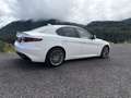 Alfa Romeo Giulia Veloce 2,2 210 AT AWD - thumbnail 4