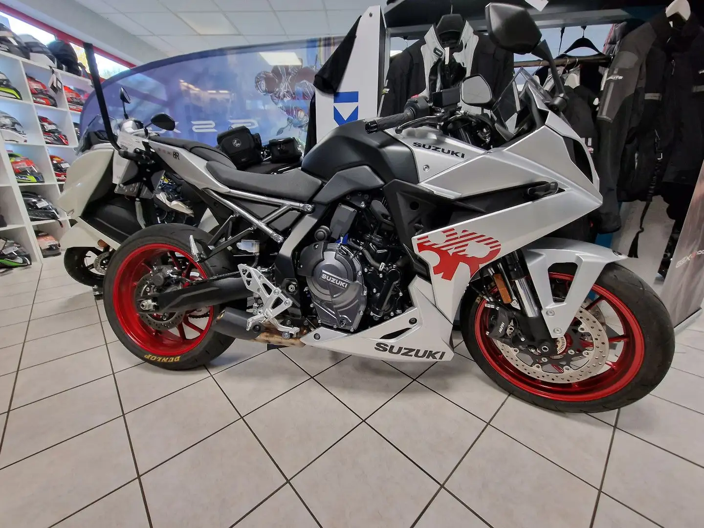 Suzuki GSX 8R Argent - 1