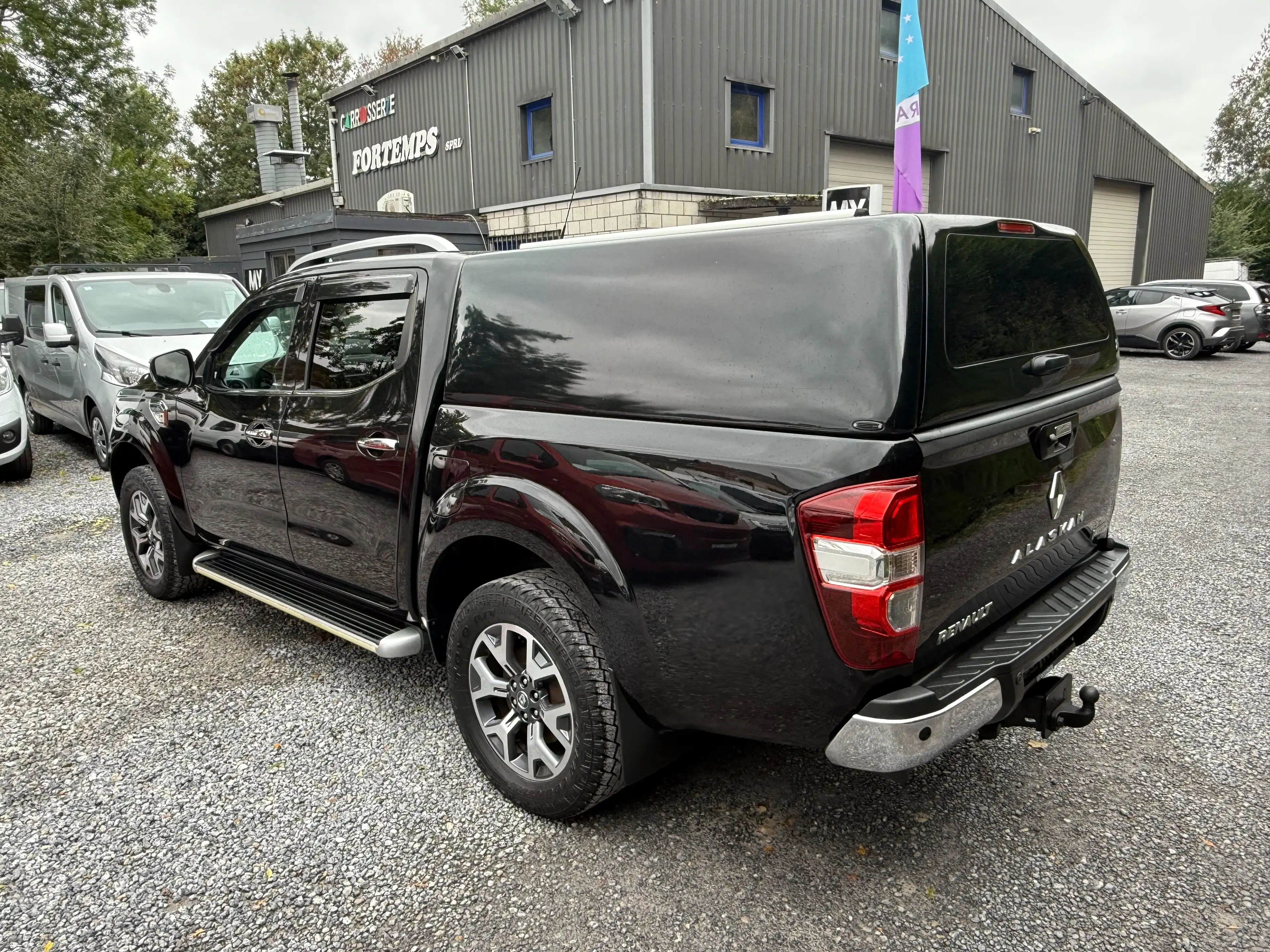 Renault Alaskan 2.3 dCi - 4WD -190 CHVX - EURO 6 b - A VOIR - — photo 4