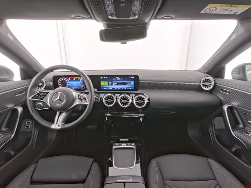 Mercedes-Benz CLA 180 PROGR-ADVA+ KEYLGO WINTER LED KAMERA DAB — photo 9