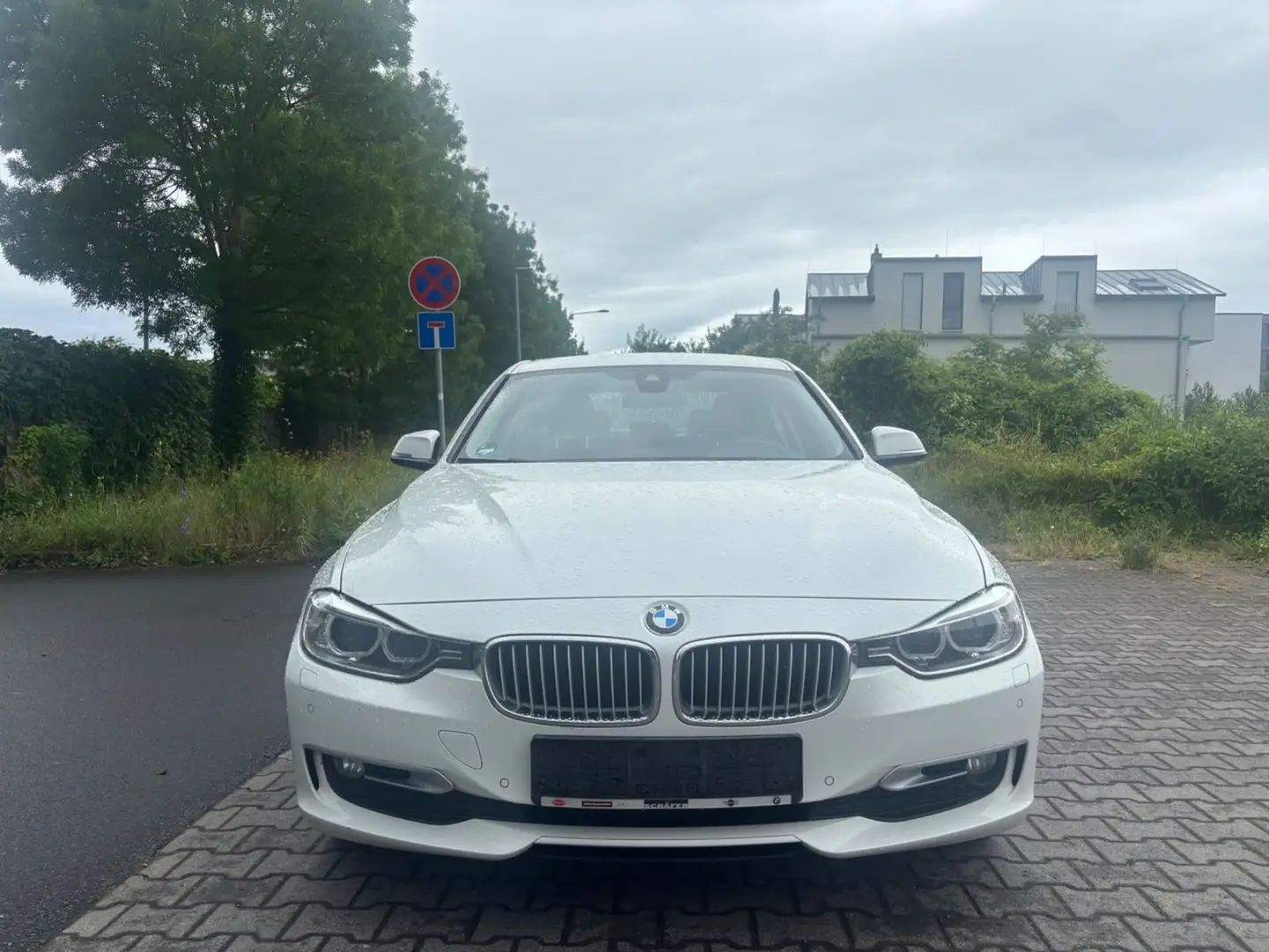 BMW 320 d AUTOMATIK*BI-XENON*NAVI*PDC*KLIMA*TEMP*SHZ Blanc - 2