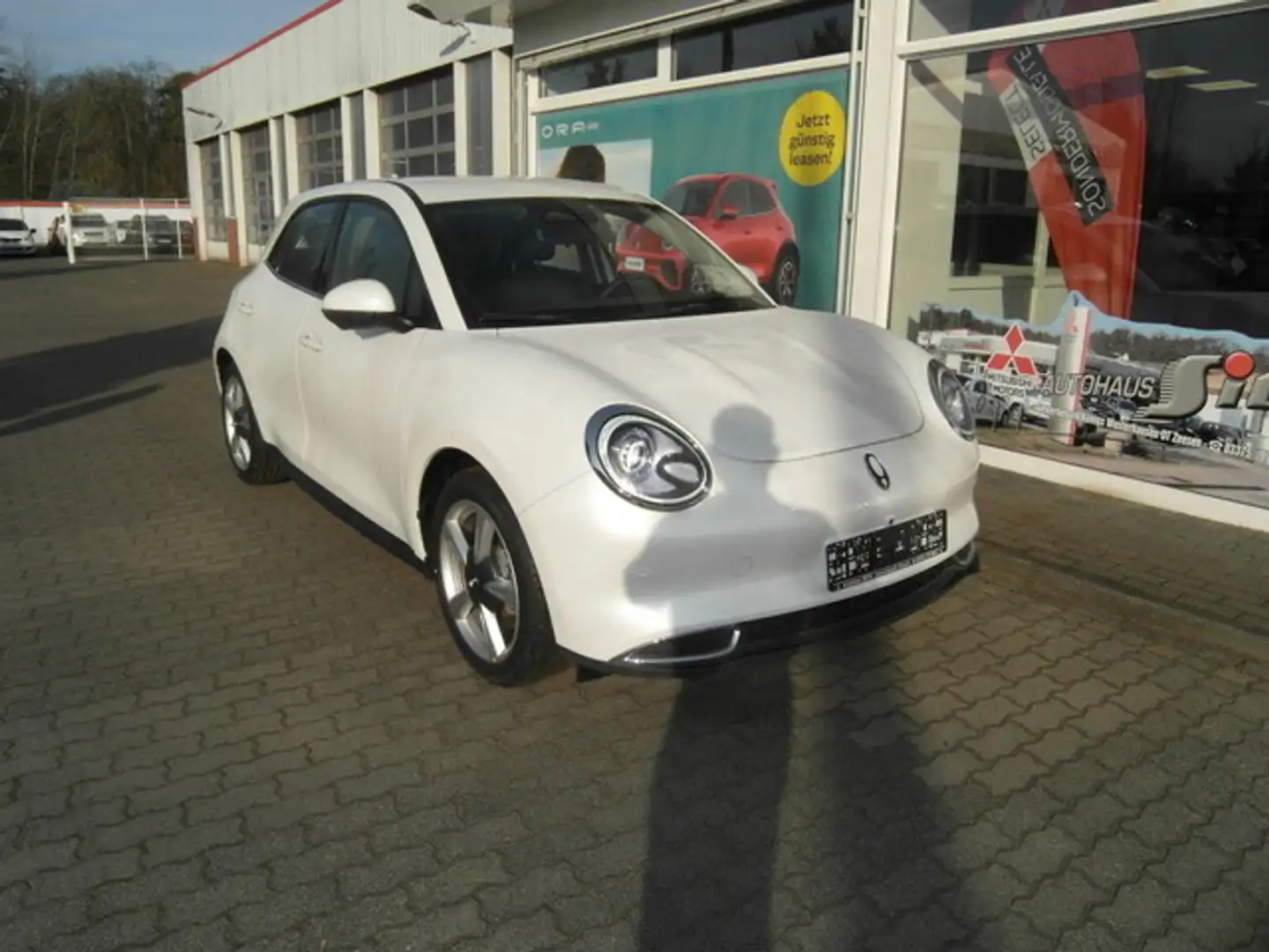 Ora Funky Cat 300 Bianco - 2