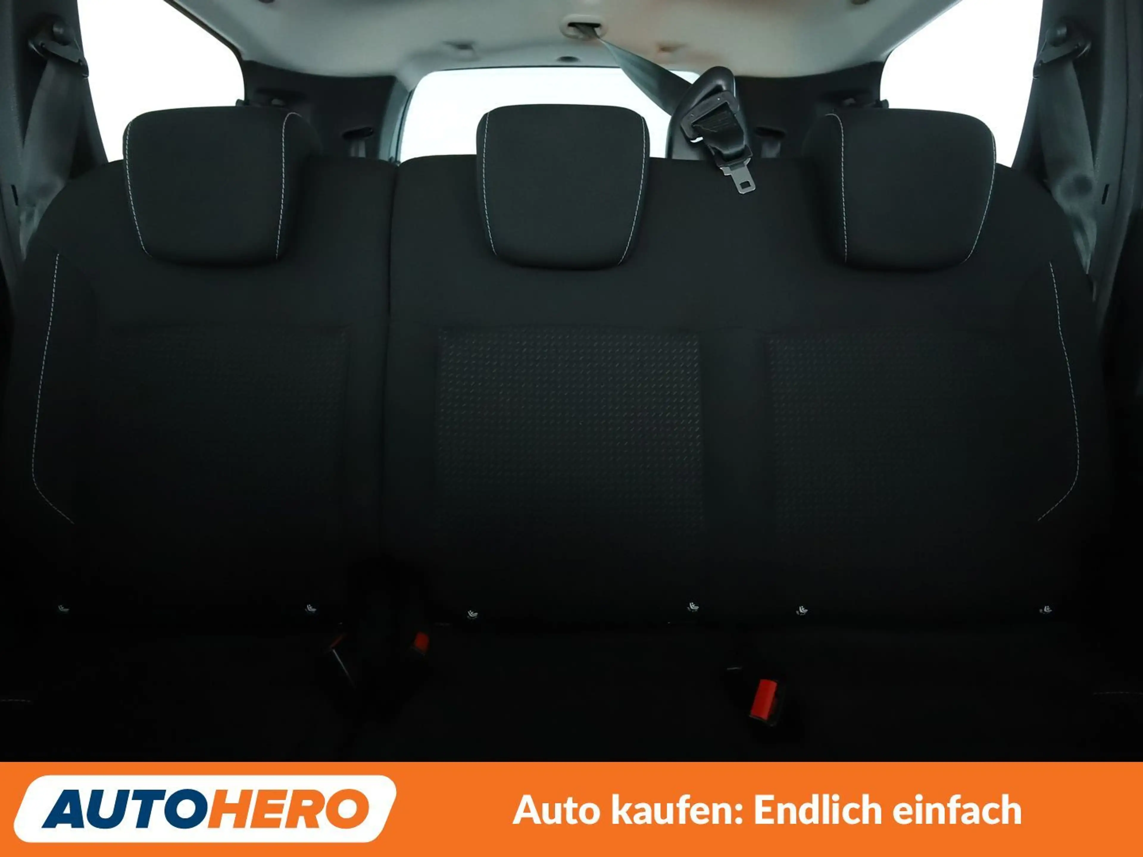 Dacia Lodgy 1.3 TCe Comfort *TEMPO*SHZ*AHK*KLIMA* — photo 15