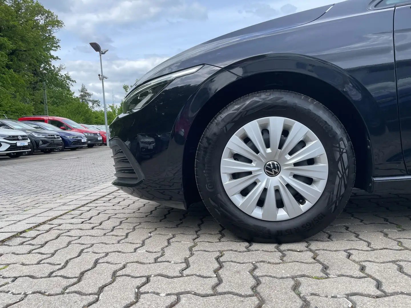 Volkswagen Golf TSi Apple Carplay Sitzh LED EPC v+h Trendline Noir - 2