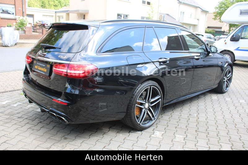 Mercedes-Benz E 63 AMG E 63 S AMG*CARBON*DRIVERS*TV*PANO*DISTR*VOLL*TOP — photo 4