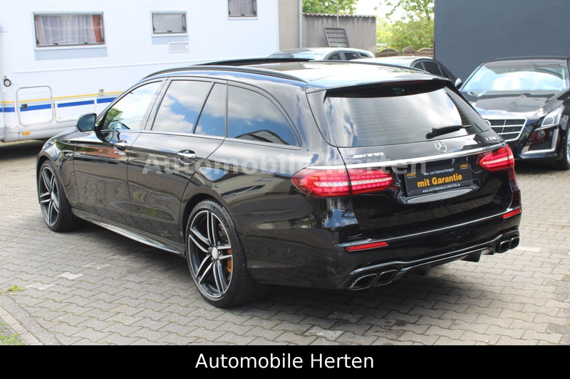 Mercedes-Benz E 63 AMG E 63 S AMG*CARBON*DRIVERS*TV*PANO*DISTR*VOLL*TOP — photo 6