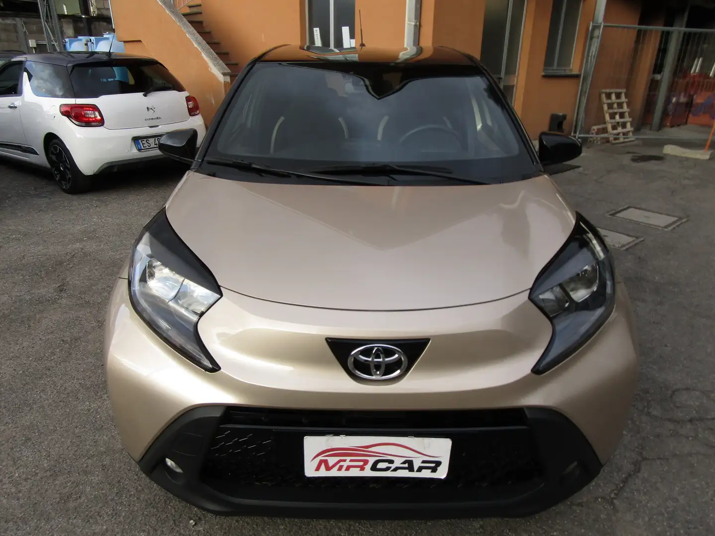 Toyota Aygo X Aygo X 1.0 VVT-i Lounge * 28.000 KM REALI * Beige - 2