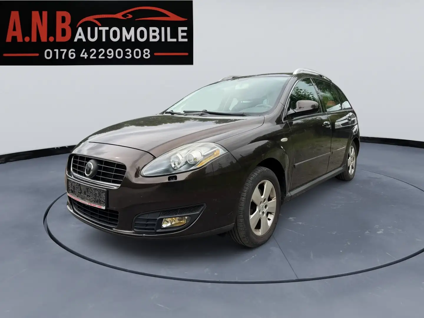 Fiat Croma 2.2 16V Active Brun - 1