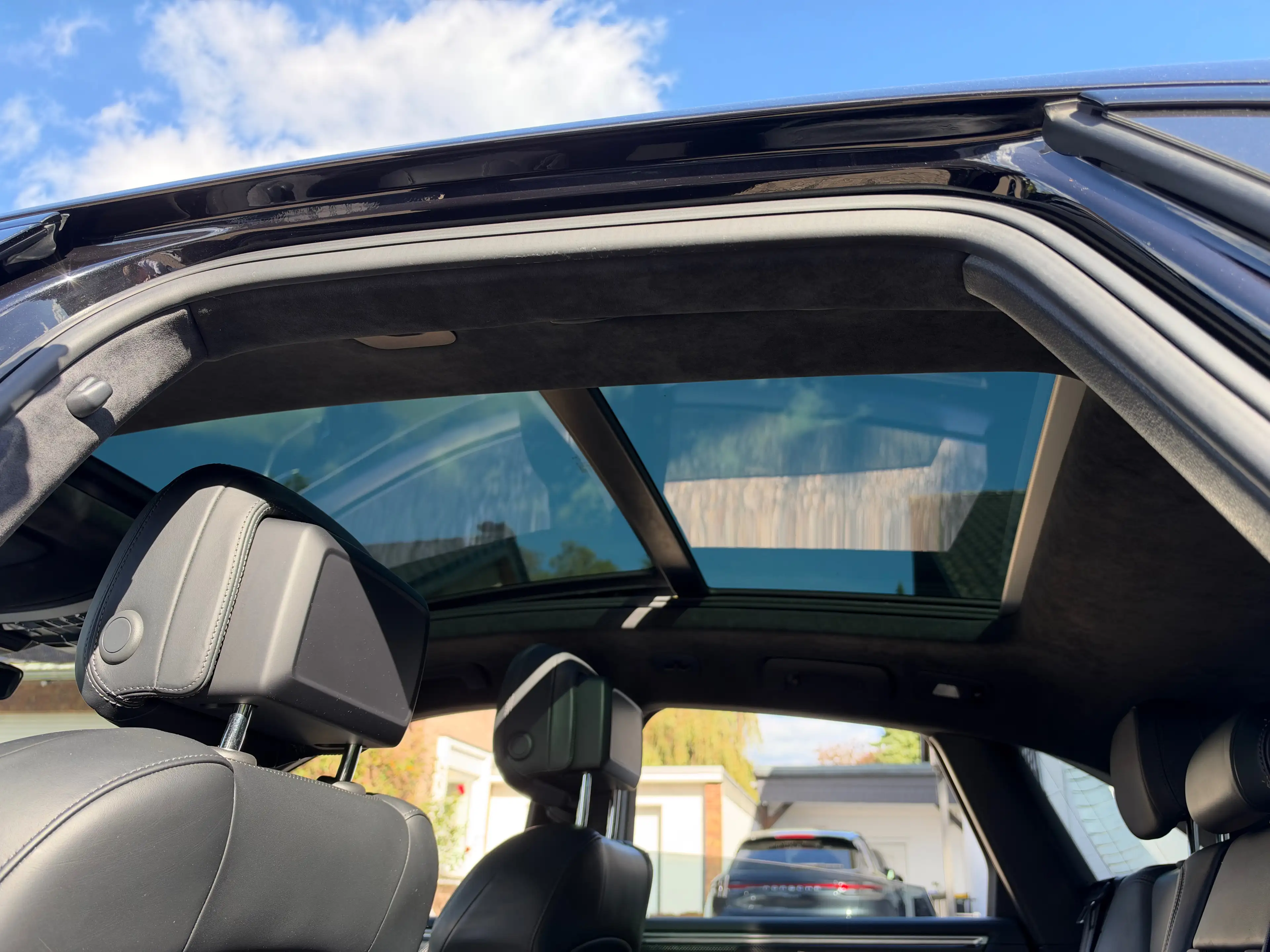Porsche Macan Turbo PANORAMA LUFT CHRONO BOSE APPROVED 02/2027 — photo 11