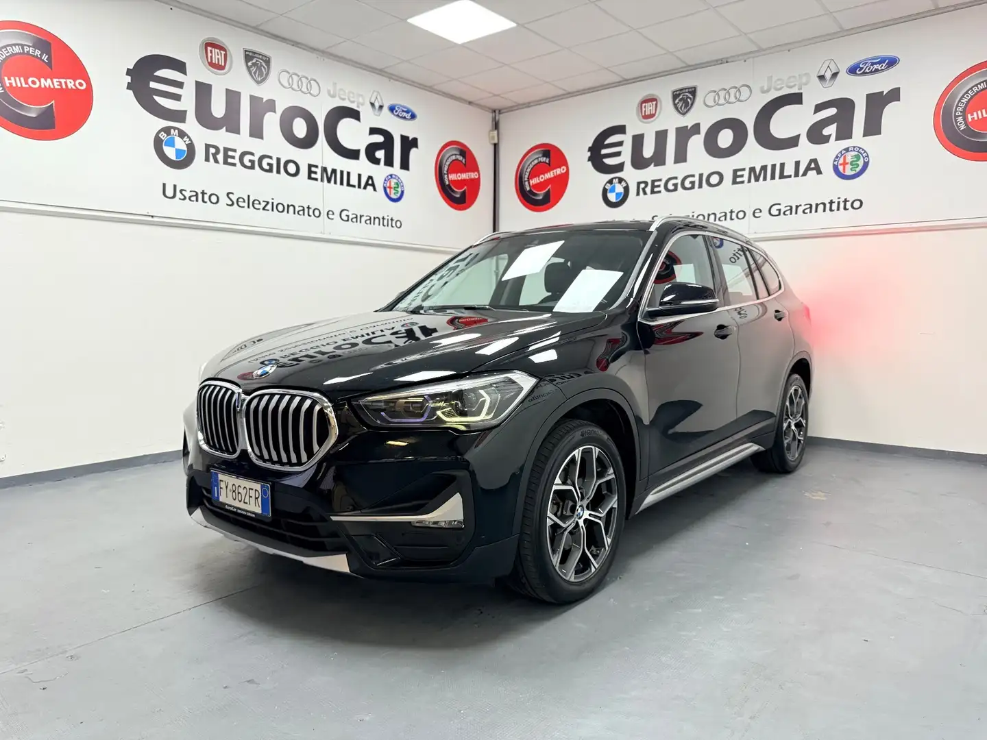 BMW X1 X1 xDrive18d xLine Pro Noir - 1