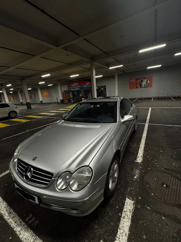 Mercedes-Benz CLK 320