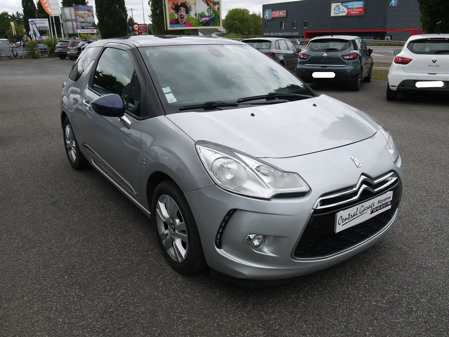 Citroen DS3 1.6 E-HDI90 SO CHIC 4CV Grau - 1