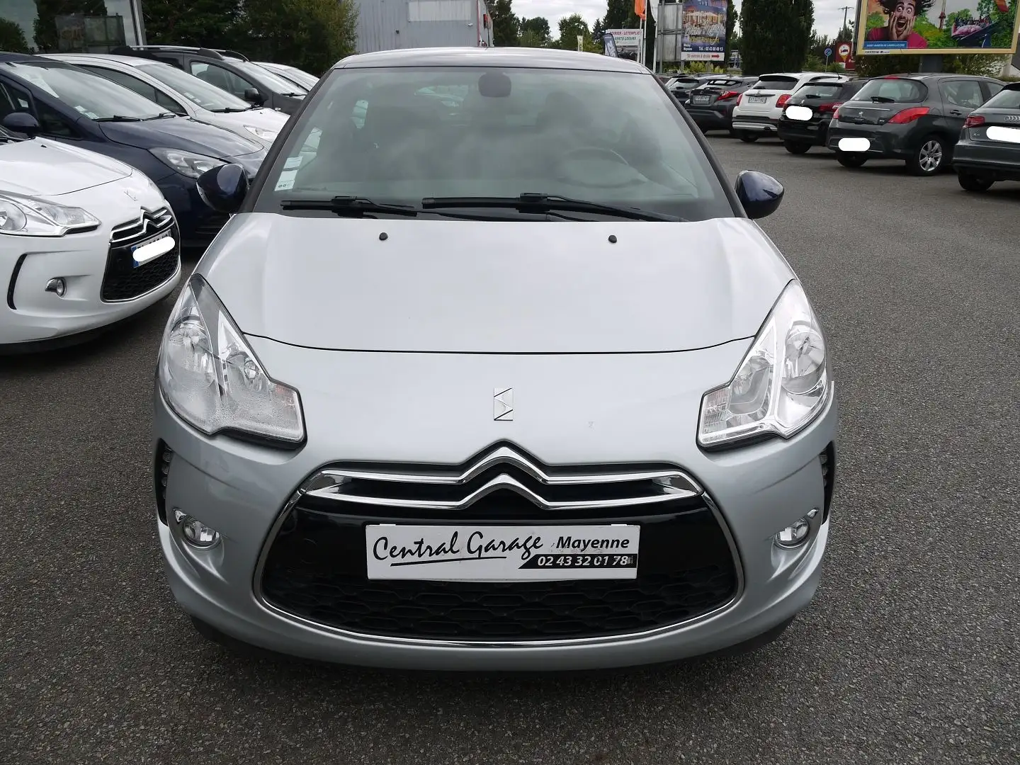 Citroen DS3 1.6 E-HDI90 SO CHIC 4CV Gris - 2